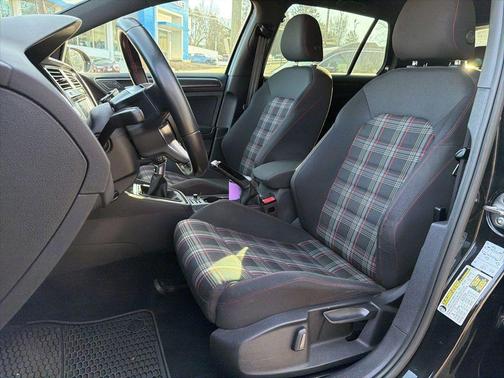 2019 Volkswagen Golf GTI 2.0T S