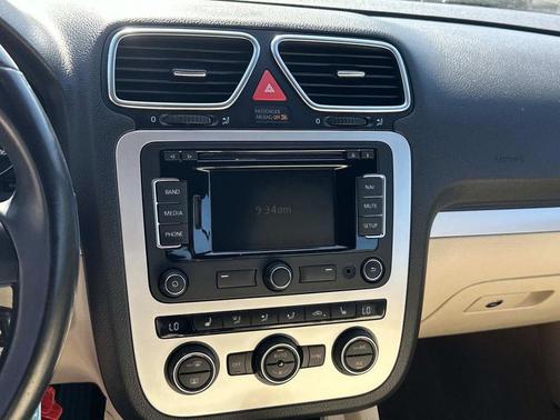 Flash Red 2015 Volkswagen Eos Komfort Edition