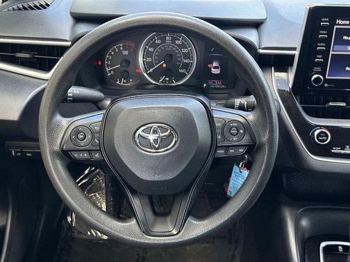Super White 2021 Toyota Corolla LE