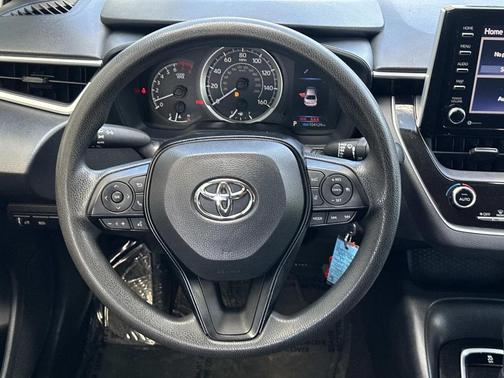 Super White 2021 Toyota Corolla LE