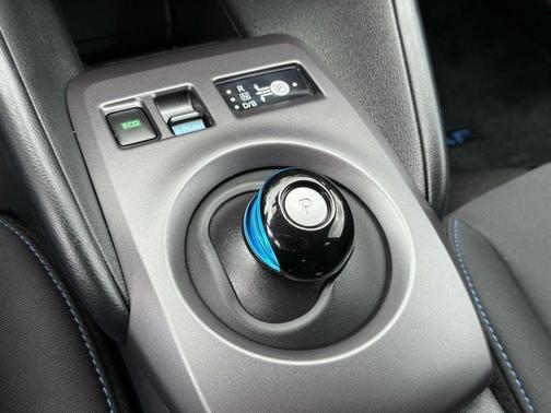 2023 Nissan Leaf S
