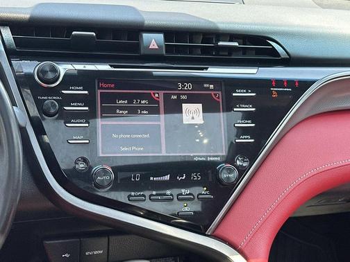 Wind Chill Pearl / Midnight Black Metallic 2020 Toyota Camry XSE