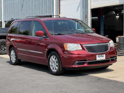 2012 Chrysler Town & Country Touring