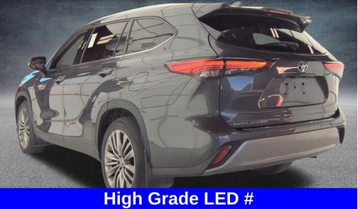 2021 Toyota Highlander Hybrid Platinum