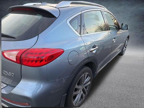 2016 INFINITI QX50 Base