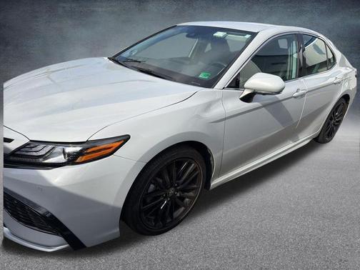 2023 Toyota Camry Hybrid XSE