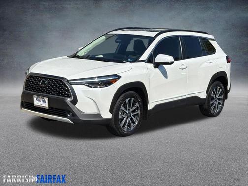 Pearl 2024 Toyota Corolla Cross XLE