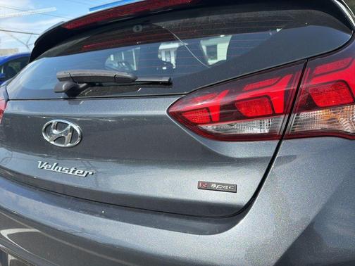 Thunder Gray 2020 Hyundai Veloster Turbo R-Spec