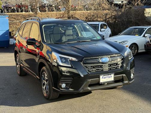 2024 Subaru Forester Premium