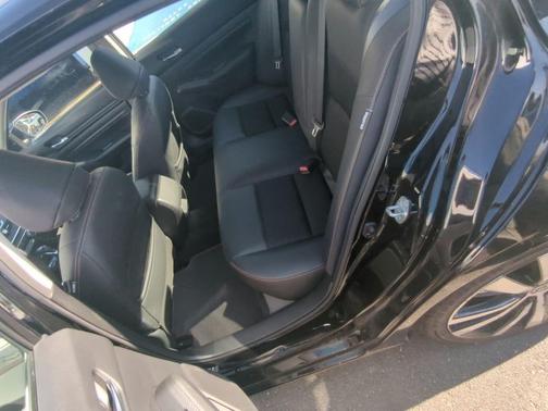 2021 Nissan Altima 2.0 SR