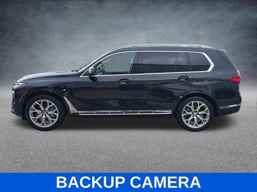 Black Sapphire Metallic 2025 BMW X7 xDrive40i