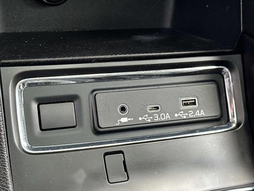 Crystal Black Silica 2023 Subaru Ascent Onyx Edition