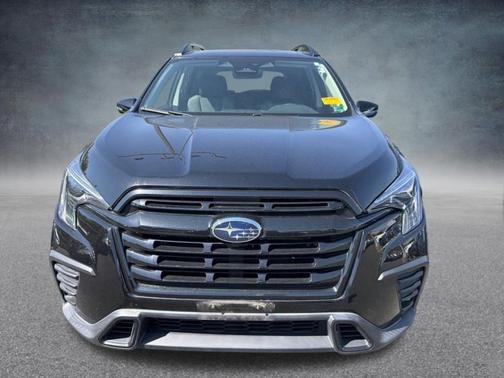 Crystal Black Silica 2023 Subaru Ascent Onyx Edition
