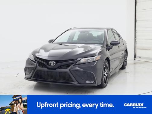 Black 2024 Toyota Camry SE