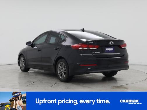 Black 2018 Hyundai ELANTRA SE