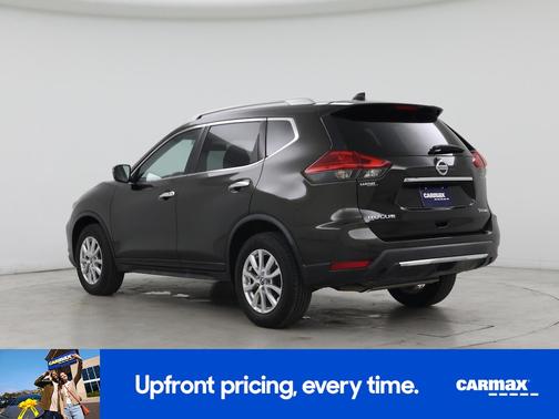 Green 2017 Nissan Rogue SV