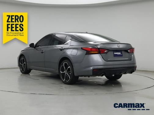 Gray 2023 Nissan Altima SR