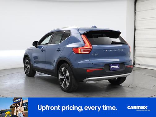 2023 Volvo XC40 B4 Plus Bright Theme