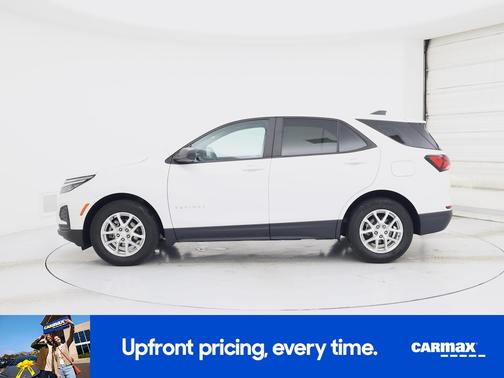 White 2023 Chevrolet Equinox LS