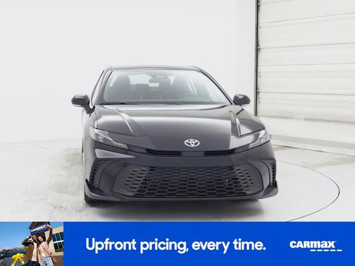 Black 2025 Toyota Camry SE