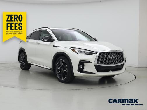 White 2023 INFINITI QX55 Sensory