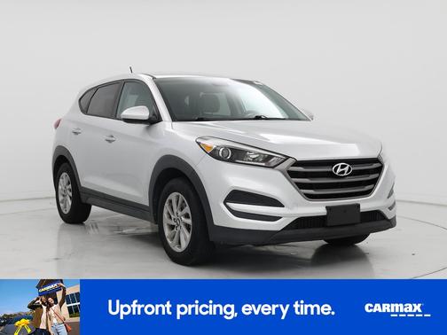 Silver 2016 Hyundai TUCSON SE