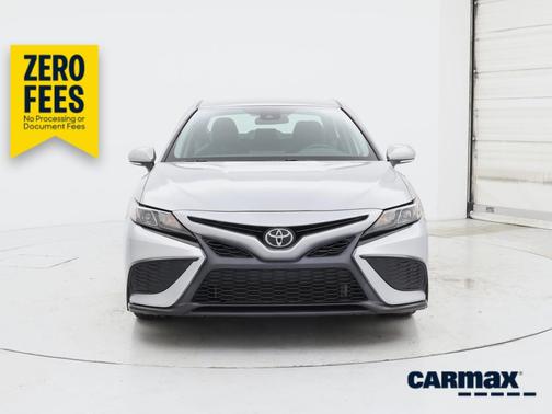 Silver 2024 Toyota Camry SE