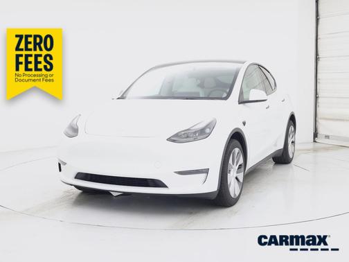 White 2024 Tesla Model Y Long Range