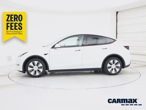 White 2024 Tesla Model Y Long Range