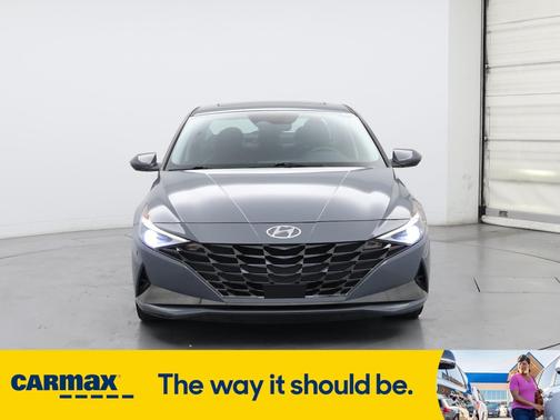2022 Hyundai ELANTRA Limited