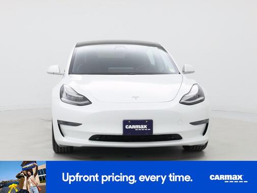 White 2019 Tesla Model 3 Standard Range Plus