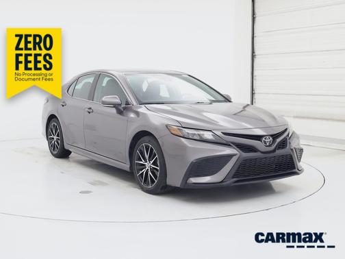 Gray 2024 Toyota Camry SE