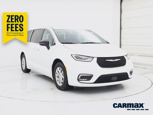 White 2024 Chrysler Pacifica Touring L Passenger Van