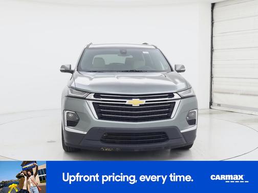 Green 2022 Chevrolet Traverse LT Cloth