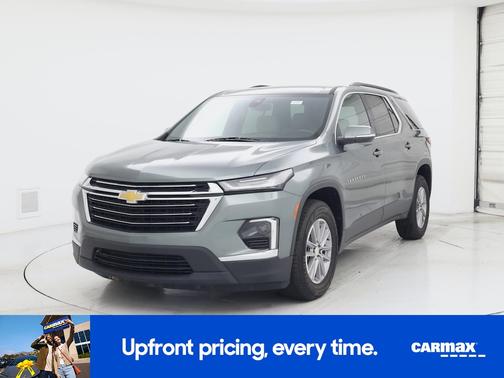 Green 2022 Chevrolet Traverse LT Cloth