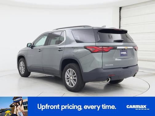 Green 2022 Chevrolet Traverse LT Cloth