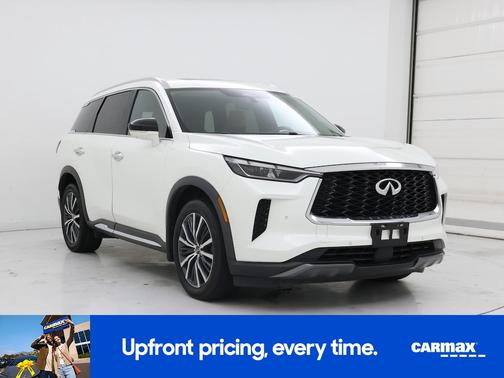 White 2023 INFINITI QX60 Sensory