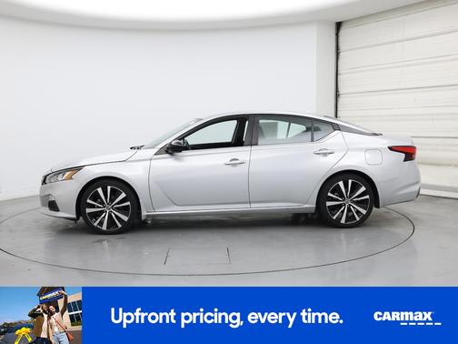 2022 Nissan Altima SR