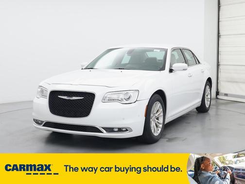 2021 Chrysler 300 Touring L