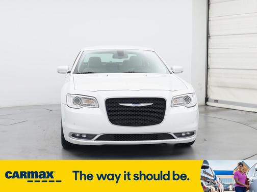 2021 Chrysler 300 Touring L