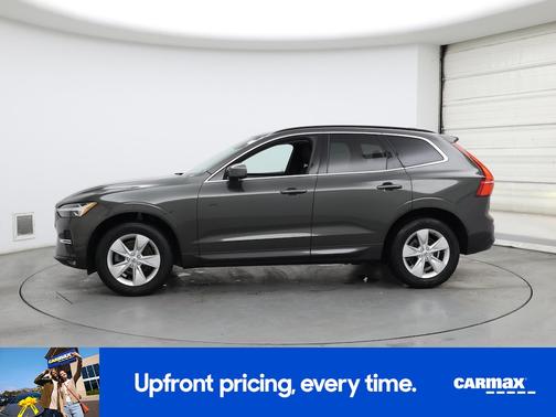 2022 Volvo XC60 B5 Momentum