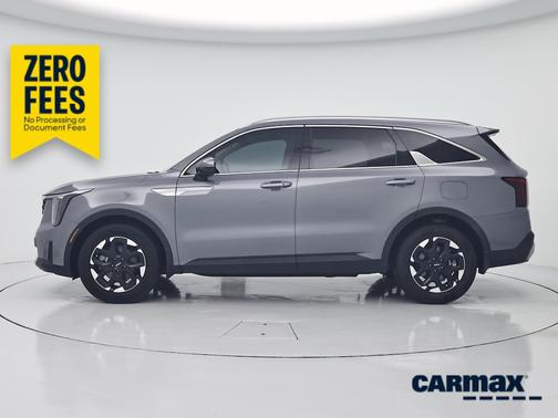 Silver 2025 Kia Sorento S