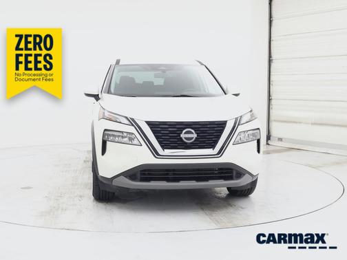 White 2023 Nissan Rogue SV