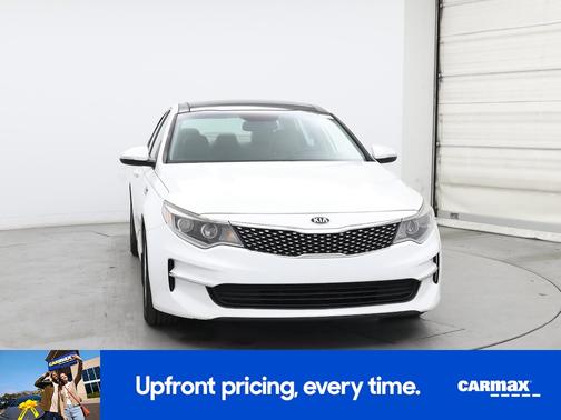 White 2016 Kia Optima EX
