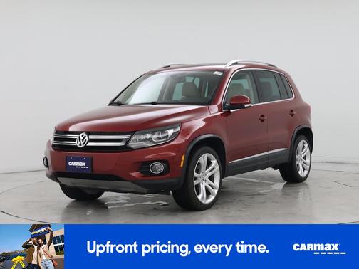 Red 2016 Volkswagen Tiguan SEL