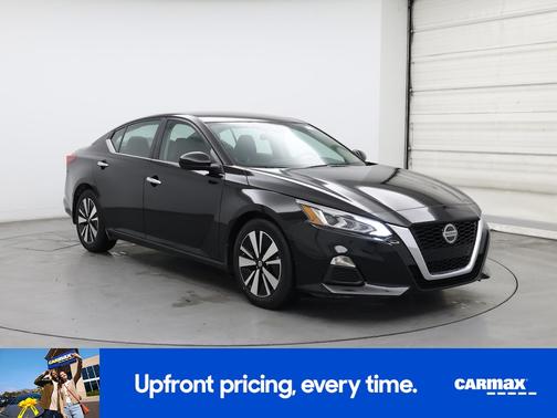 2022 Nissan Altima SV