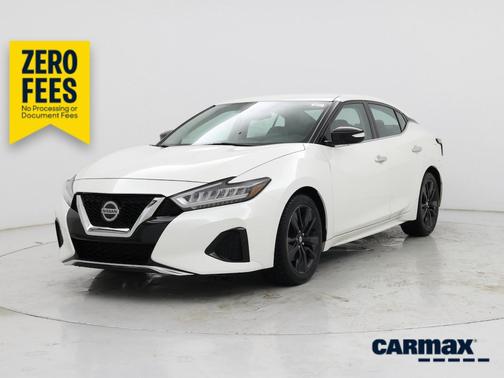 White 2019 Nissan Maxima SV