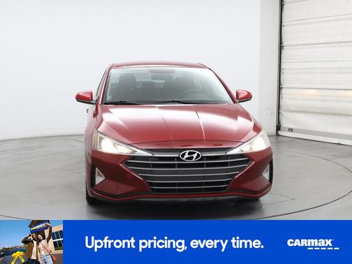 2019 Hyundai ELANTRA SE