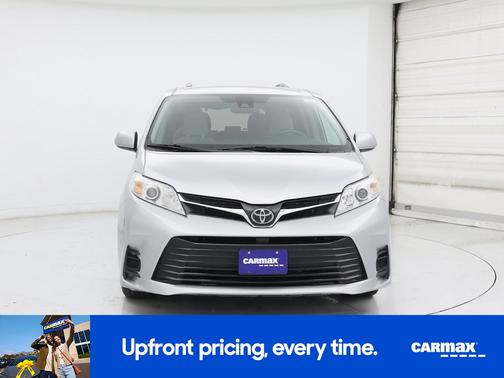 2020 Toyota Sienna LE