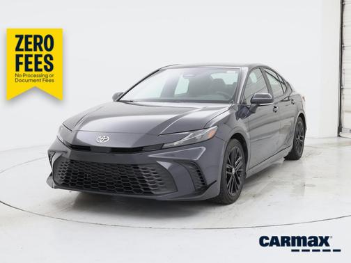 Black 2025 Toyota Camry SE